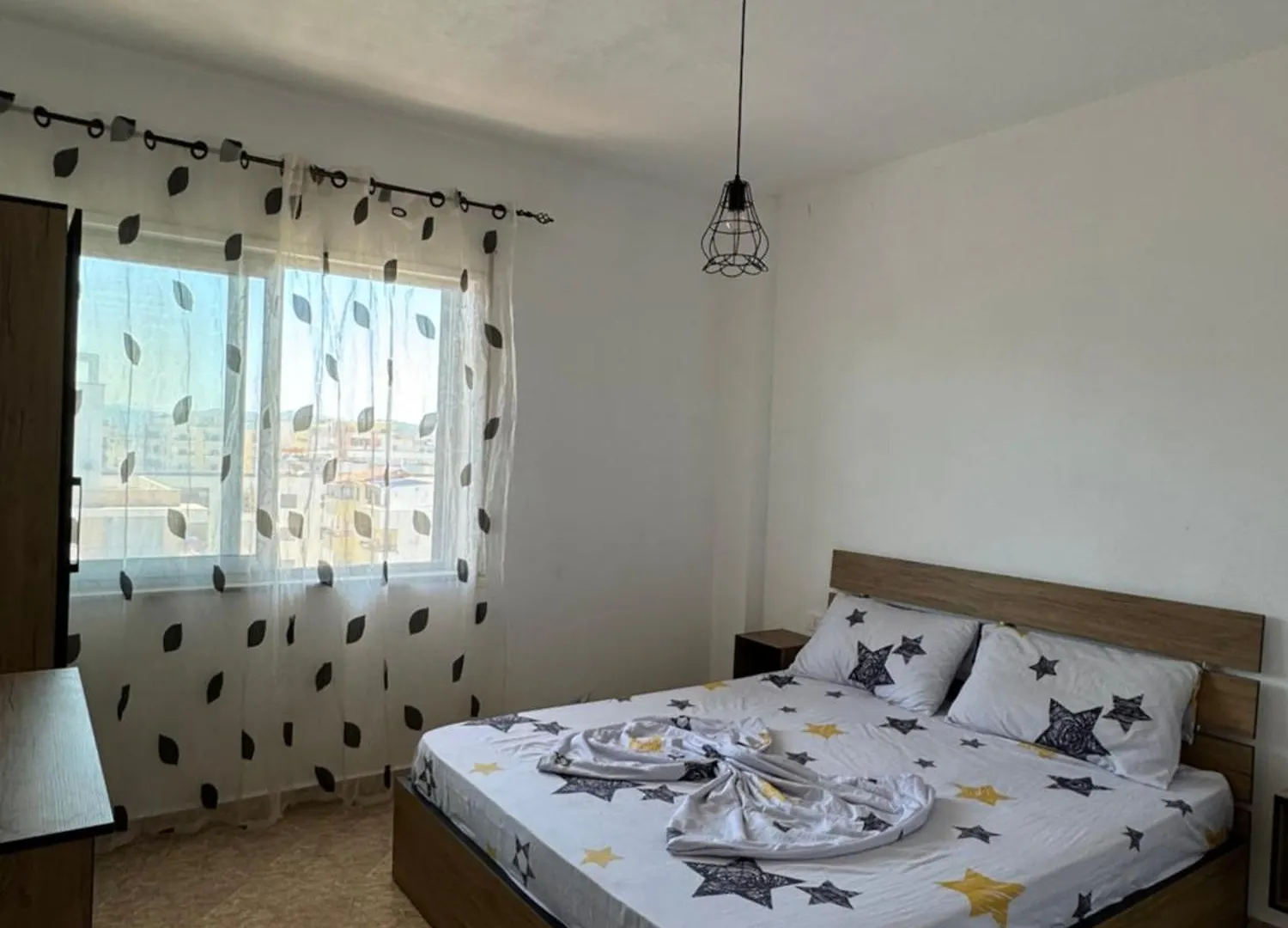 Apartment 2 Min Away From Beach Durres