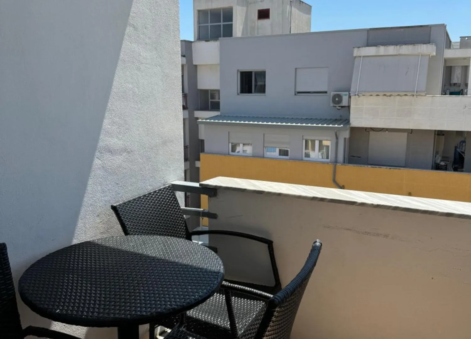 Apartment 2 Min Away From Beach Durres